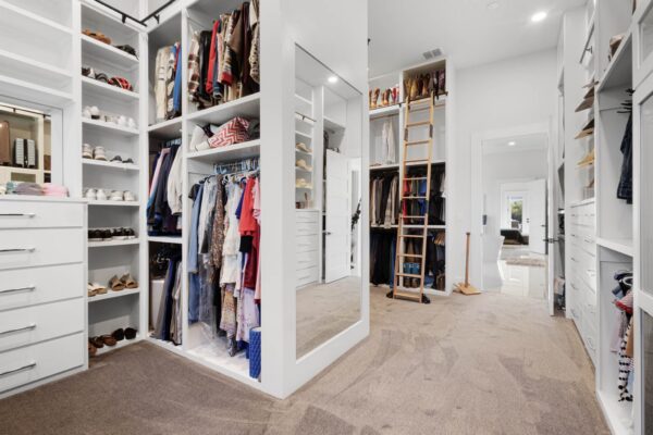 singletwiststudio young residence 25